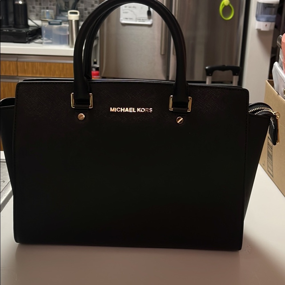 Michael Kors Selma Bag